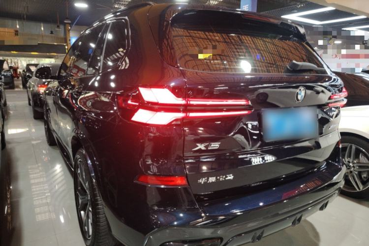 Used BMW X5 2023 xDrive 30Li Luxury M Sport Night Edition Package