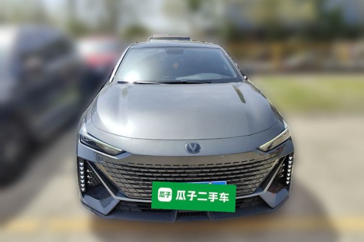 Used CHANGAN UNI-V 2022 1.5T Prestige Version Front