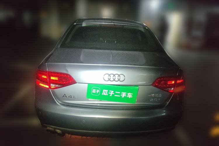 Used Audi A4L 2012 2.0 TFSI automatic Comfort trim level