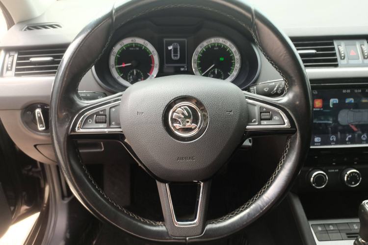 Used Skoda Octavia 2018 Station Wagon TSI230 DSG Luxury Edition
