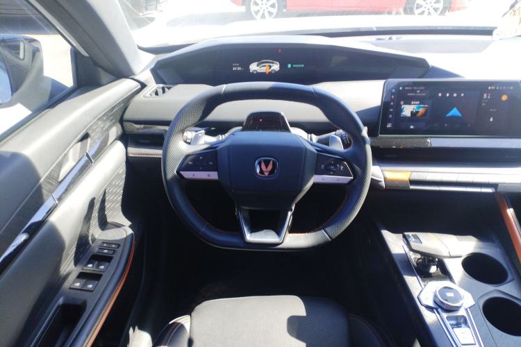 Used CHANGAN UNI-V 2022 1.5T Prestige Version Steering Wheel