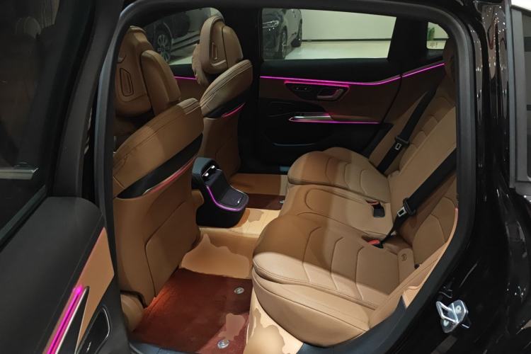 Used Mercedes-Benz E-Class New Energy 2024 E 350 e L Plug-in Hybrid Sports Sedan