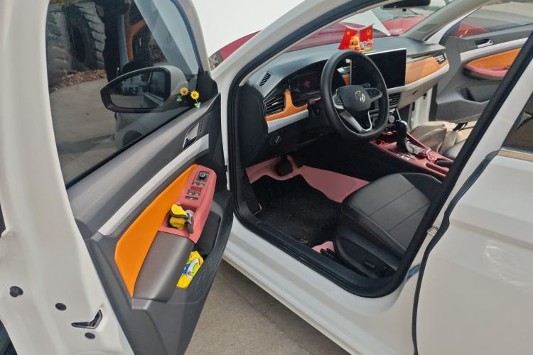 Used Volkswagen Bora 2025 Model, Facelifted 200TSI DSG Yuexing PRO Edition Driver Seat