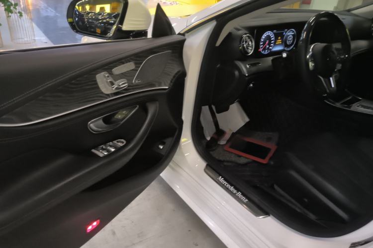 Used Mercedes-Benz CLS 2018 CLS 300 Luxury Model
