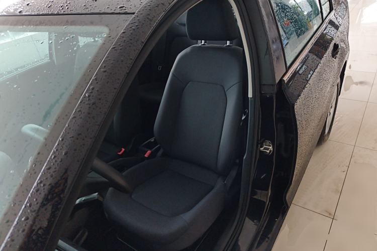 Used Volkswagen Santana 2015 1.4L Manual Fashion Edition
