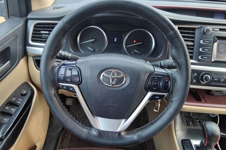 Used Toyota Highlander 2015 2.0T Two-Wheel Drive Elite Edition 7 Seats
