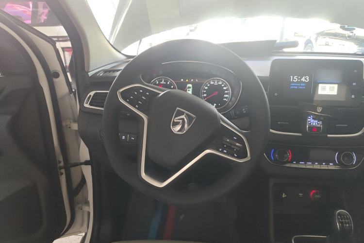 Used Baojun 730 2019 1.5T Manual Fashion Model 7-seater China VI