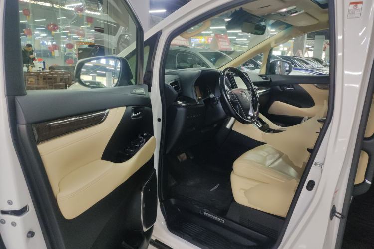 Used Toyota Alphard 2019 Dual-Engine 2.5L Prestige Edition
