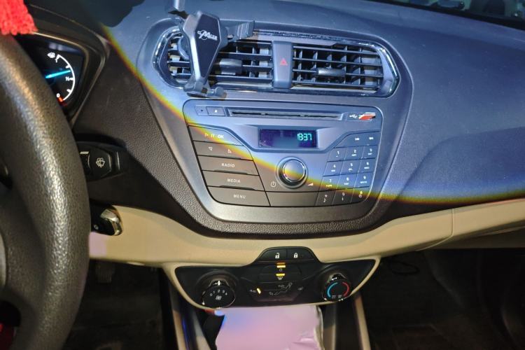 Used Ford Escort 2015 1.5L Manual Comfort Model
