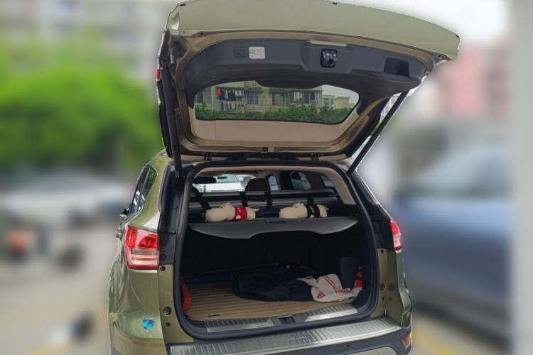 Used Ford Kuga 2013 2.0L GTDi Four-Wheel Drive Premium Model Trunk