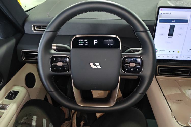 Used Li Auto MEGA 2025 Home Family Special Edition
