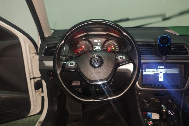 Used Volkswagen Gran Lavida 2017 180TSI DSG Comfort Edition
