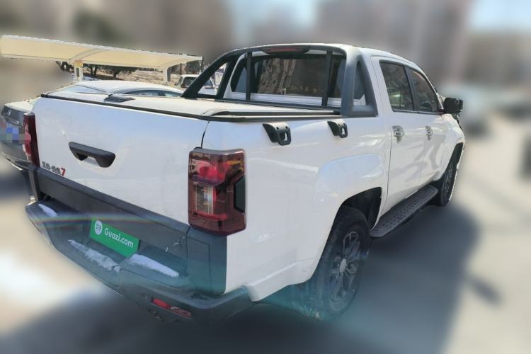 Used JMC Yuhu 7 2022 2.0T Manual Gasoline Two-Wheel Drive Comfort Version Standard Wheelbase JX4G20A6L Rear Right 45 Deg