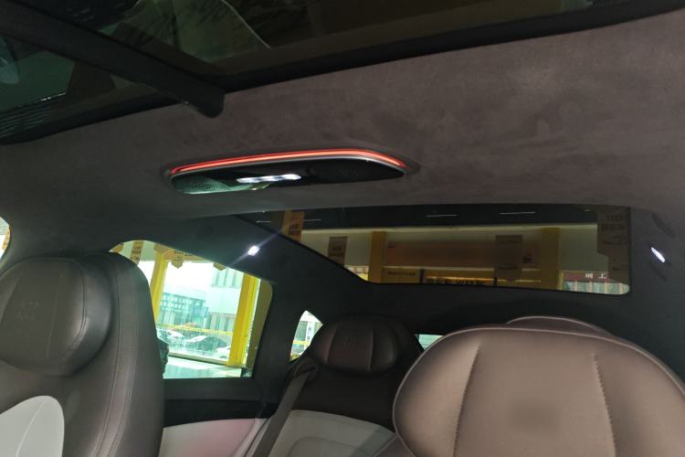 Used IM LS7 2023 100kWh Lux All-Wheel-Drive Version
