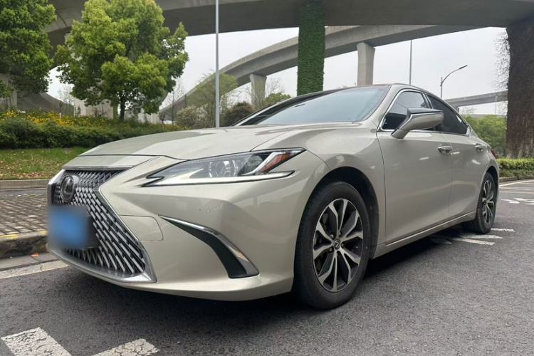 Used Lexus ES 2020 200 Excellence Edition Exterior 4