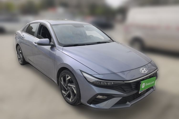 Used Hyundai Elantra 2023 1.5L CVT GLX Elite Edition Front Right 45 Deg