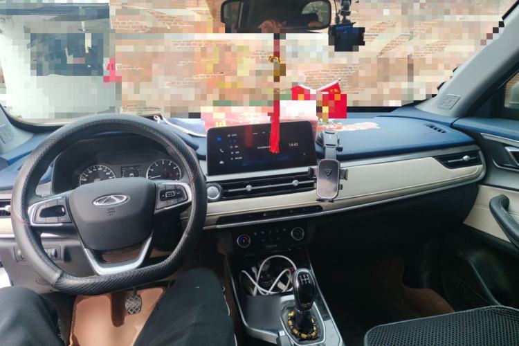 Used Chery Tiggo 5x 2023 1.5L Manual Fashion Edition Center Console