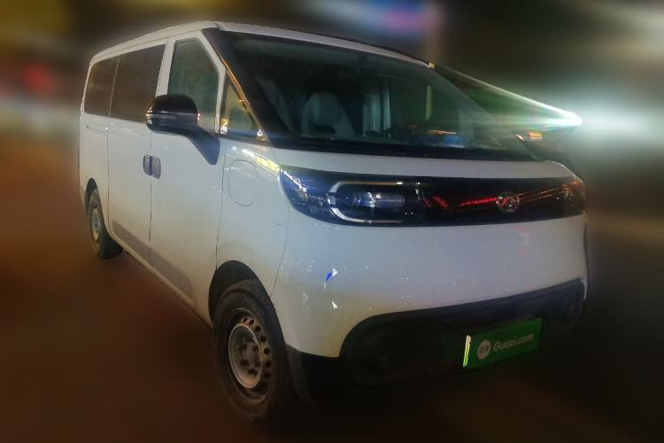 Used SAIC MAXUS Dana V1 2025 Low-Roof Multi-Function Version 42 kWh
