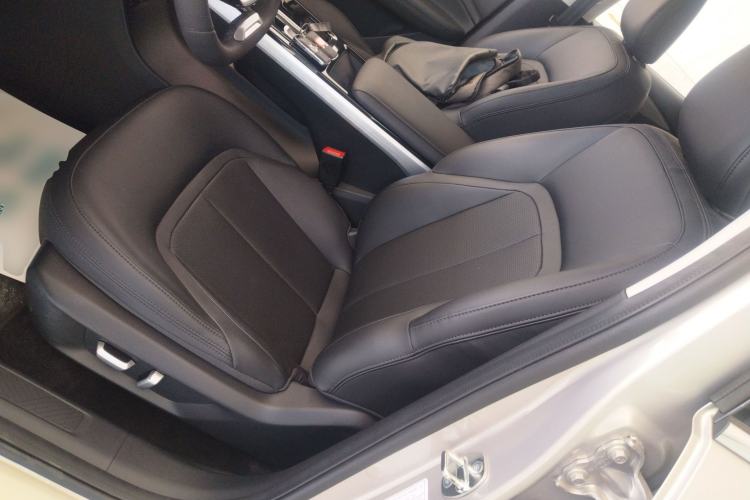 Used Wuling Xingguang 2024 Co-Creation Edition 510 Advanced Model