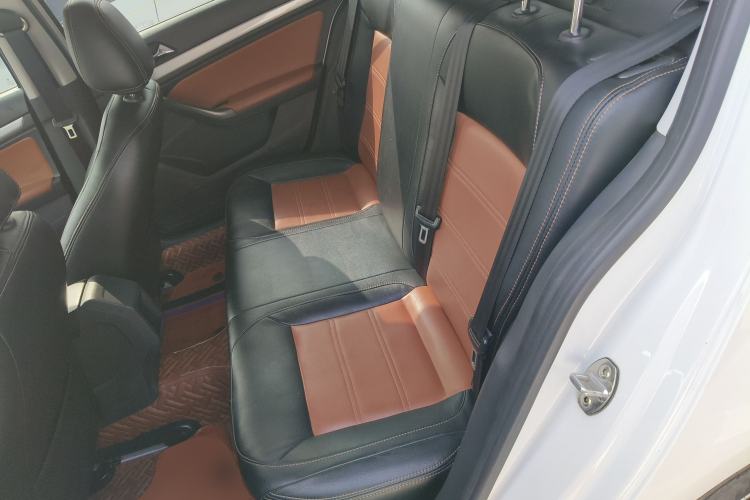 Used Volkswagen Lavida 2018 Classic 1.5L Automatic Fashion Edition China VI Standard Left Rear Seat