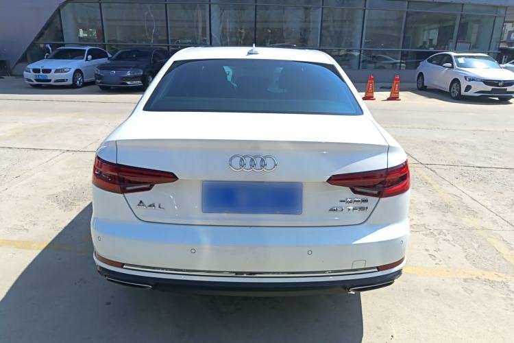 Used Audi A4L 2019 40 TFSI Ambition Version China V