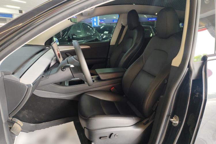 Used Tesla Model Y 2024 Rear-Wheel-Drive Version Left Front Seat