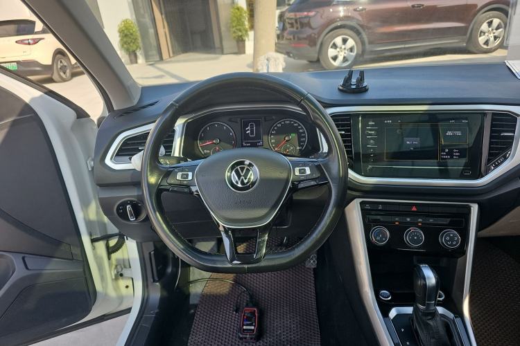 Used Volkswagen T-ROC 2022 280TSI DSG Two-Wheel Drive Elite PLUS