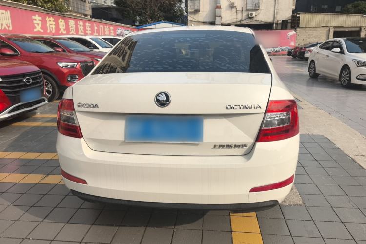 Used Skoda Octavia 2017 Classic Model 1.6L Automatic Standard Edition