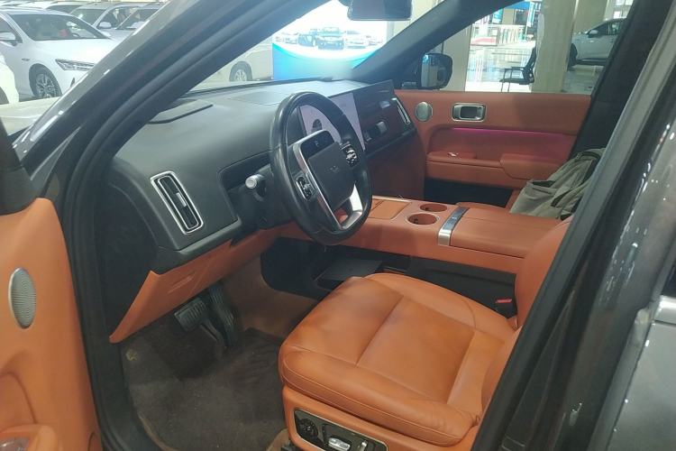 Used Li Auto L8 2024 Ultra Model
