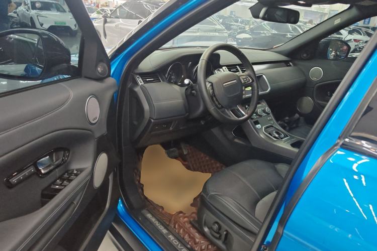 Used Land Rover Range Evoque 2018 240 PS Dream Lotus Lake Blue Limited Edition Driver Seat