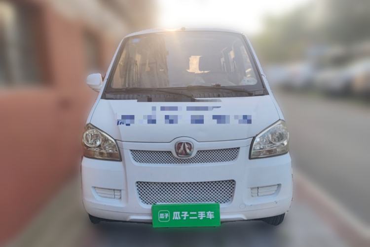 Used BAIC Weiwang 306 2011 1.3L base model 7 seats Front