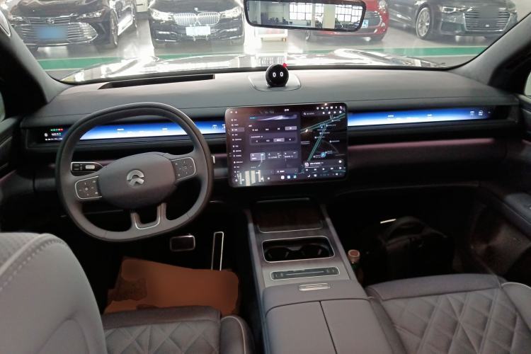 Used Nio ES8 2026 Model 6-seat Executive Signature Edition Center Console
