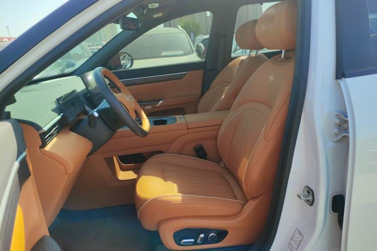 Used Dongfeng eπ eπ008 2025 210 Ultra Range-Extended Version 5 Seats
