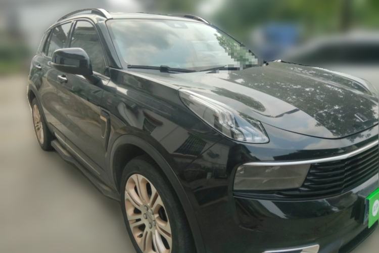 Used Lynk & Co 01 2017 2.0T Two-Wheel Drive Pro Edition Front Right 45 Deg