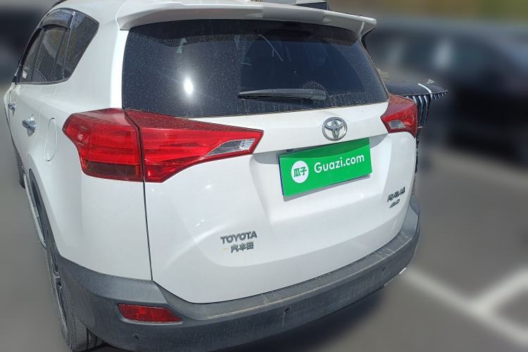 Used Toyota RAV4 2015 2.5L Automatic 4x4 Elite Edition
