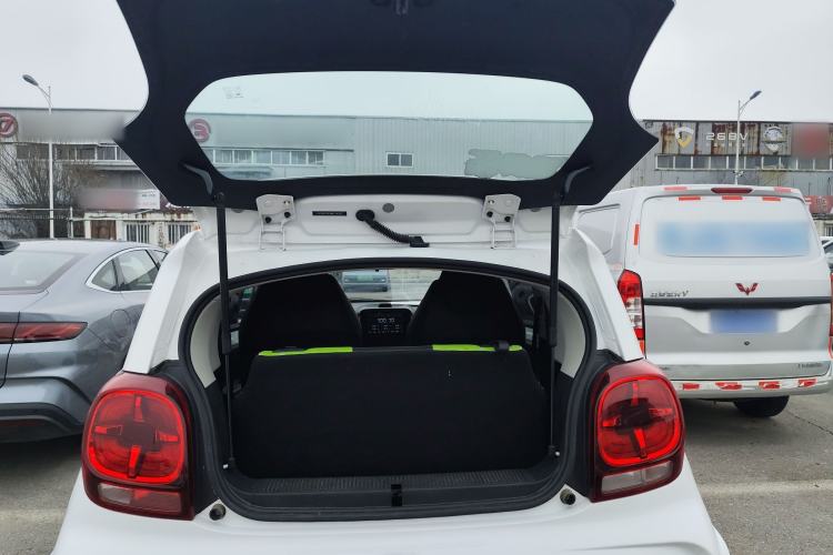 Used Roewe Clever 2021 302 km New Four-Seater Super-Efficient Version