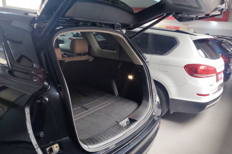 Used Landian E5 2024 Honor Edition 100KM Deluxe 7-Seater