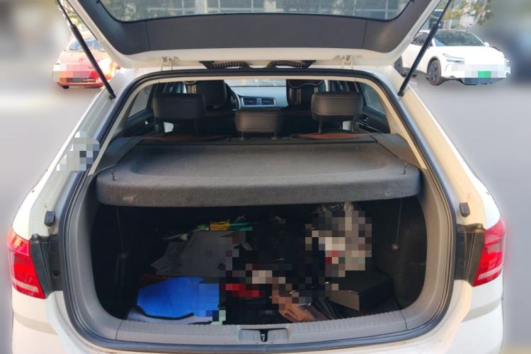 Used Volkswagen Gran Lavida 2015 1.6L Automatic Comfort Edition
