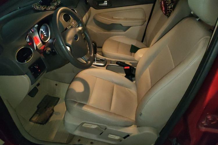 Used Ford Focus 2013 Hatchback Classic 1.8L Automatic Fashion Edition Left Front Seat