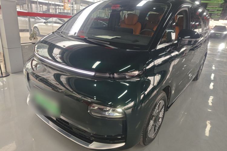 Used Geely Galaxy LEVC L380 2024 116 Degrees 6 Seats Two-Wheel Drive Pro