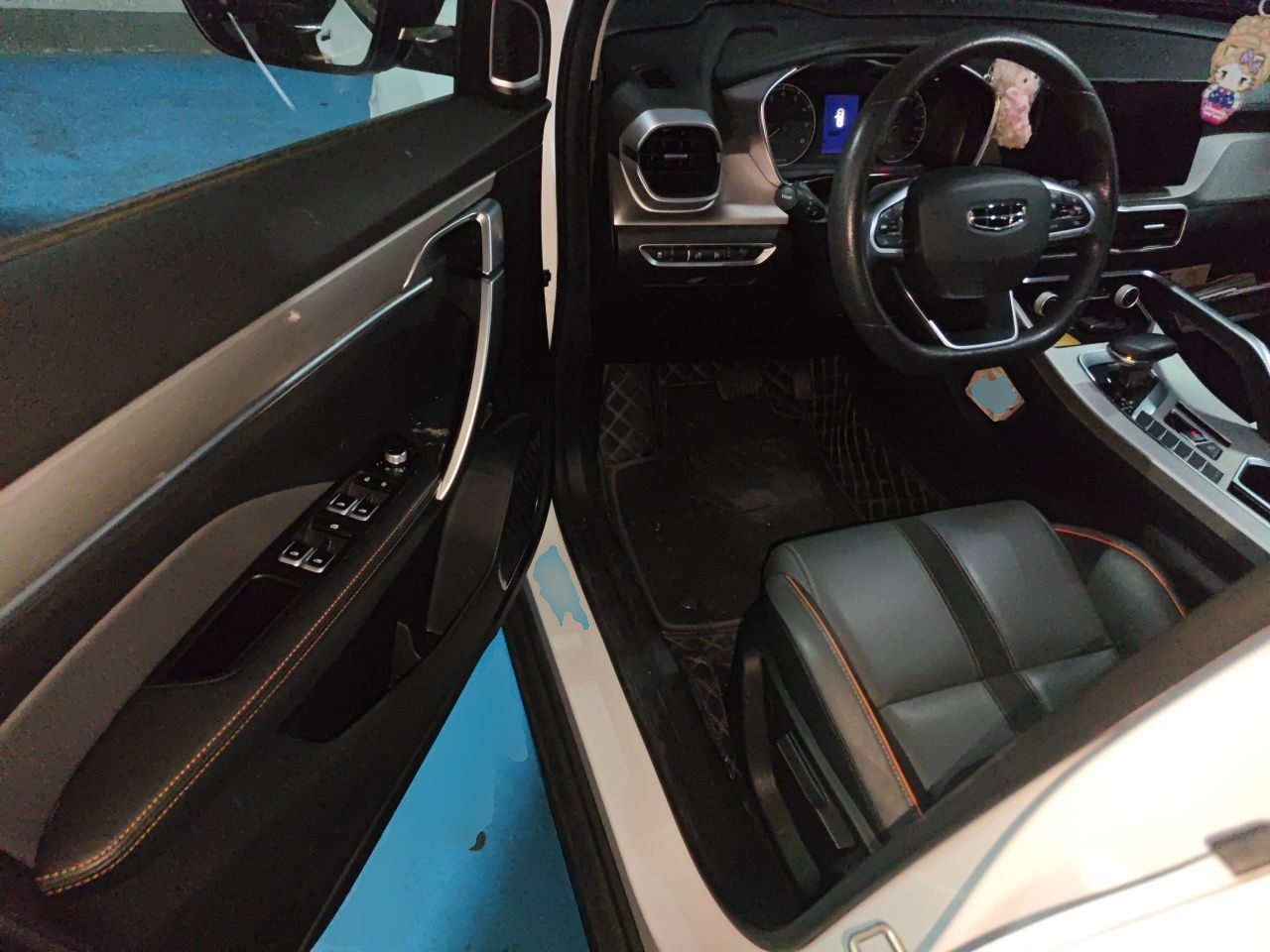 Geely Auto Coolray 2024 1.5T DCT Longteng Edition — снимка 13