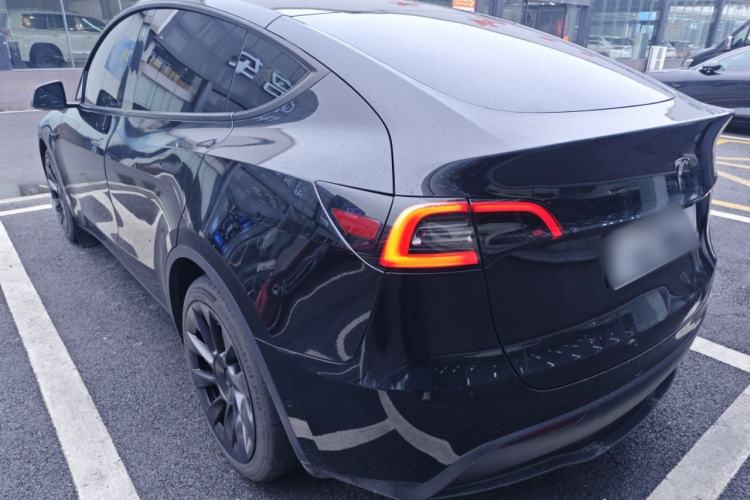 Used Tesla Model Y 2021 Standard Range Rear-Wheel Drive Version
