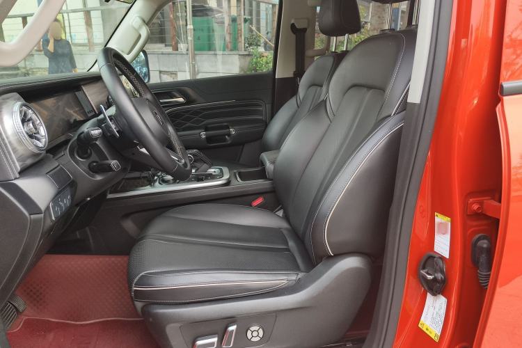 Used Tank 300 2021 Off-Road Edition 2.0T Challenger Left Front Seat