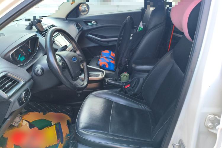 Used Ford Escort 2015 1.5L Automatic Fashion Model
