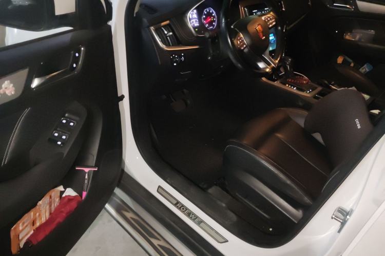 Used Roewe RX5 2019 20T Two-Wheel Drive Automatic Ali Smart Connectivity Platinum Edition
