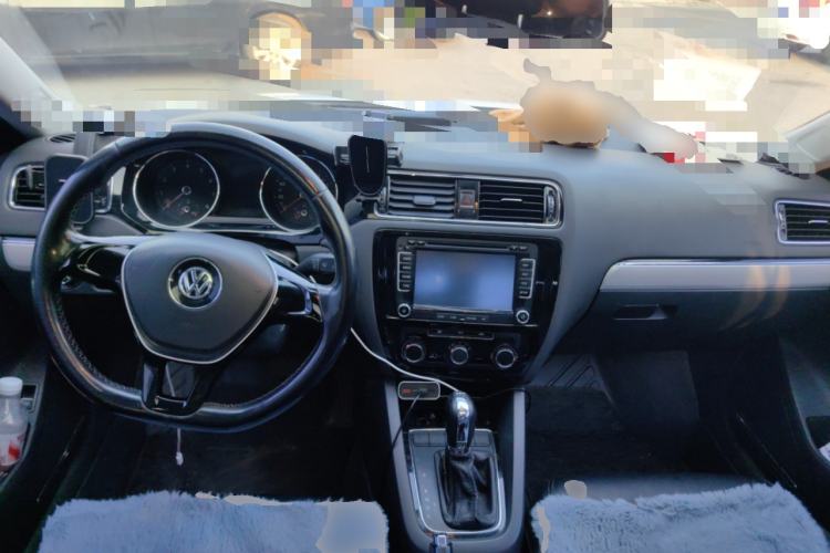 Used Volkswagen Sagitar 2015 230TSI Automatic Comfort Version