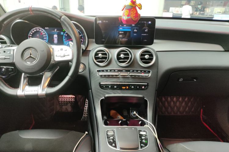 Used Mercedes-Benz GLC AMG 2022 AMG GLC 43 4MATIC Center Console