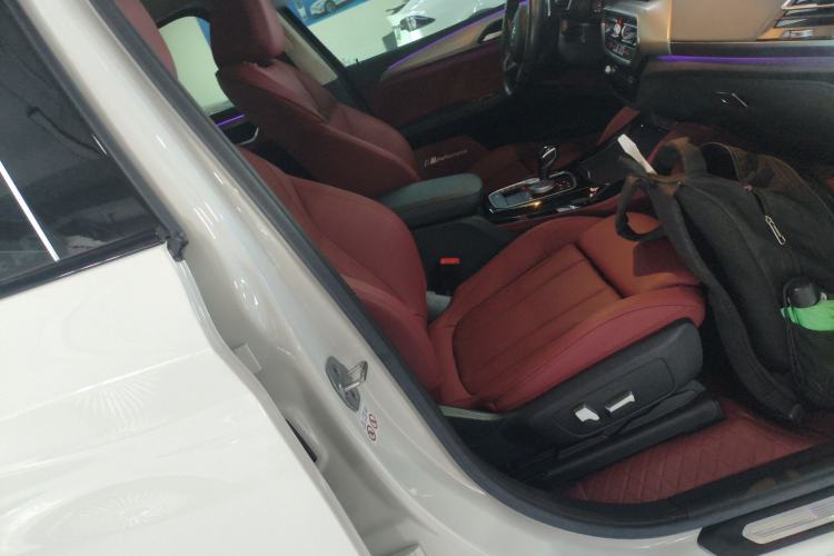 Used BMW X4 2022 xDrive 25i M Sport Package Right Front Seat