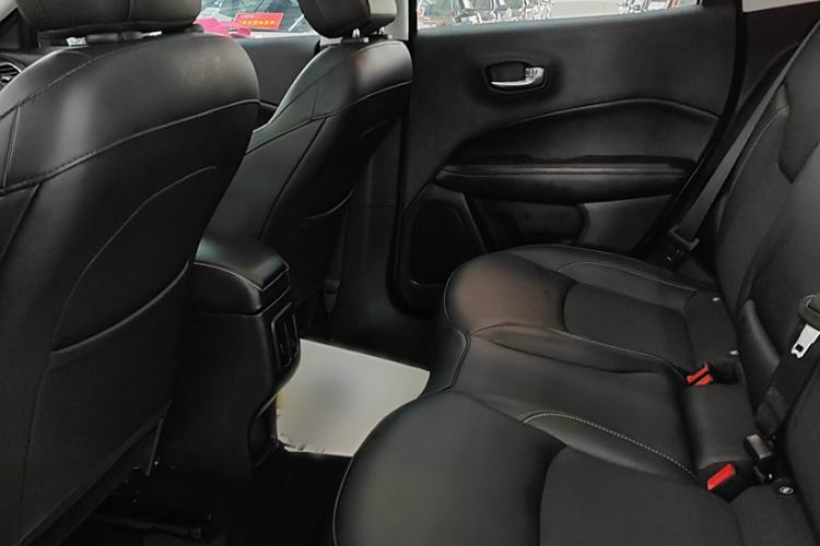 Used Jeep Compass 2020 220T Automatic Leading Edition
