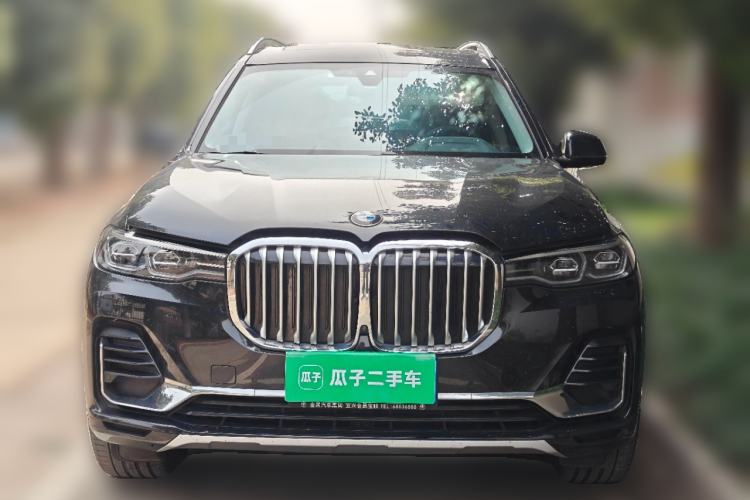 Used BMW X7 2022 xDrive40i Luxury Package with Leading Features Front